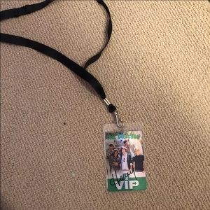 one direction backstage pass